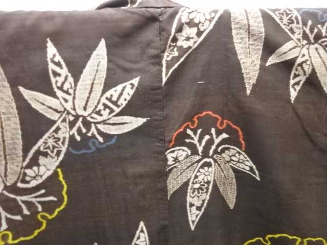  大正ロマン　雪輪に笹模様織出し本場泥大島紬着物